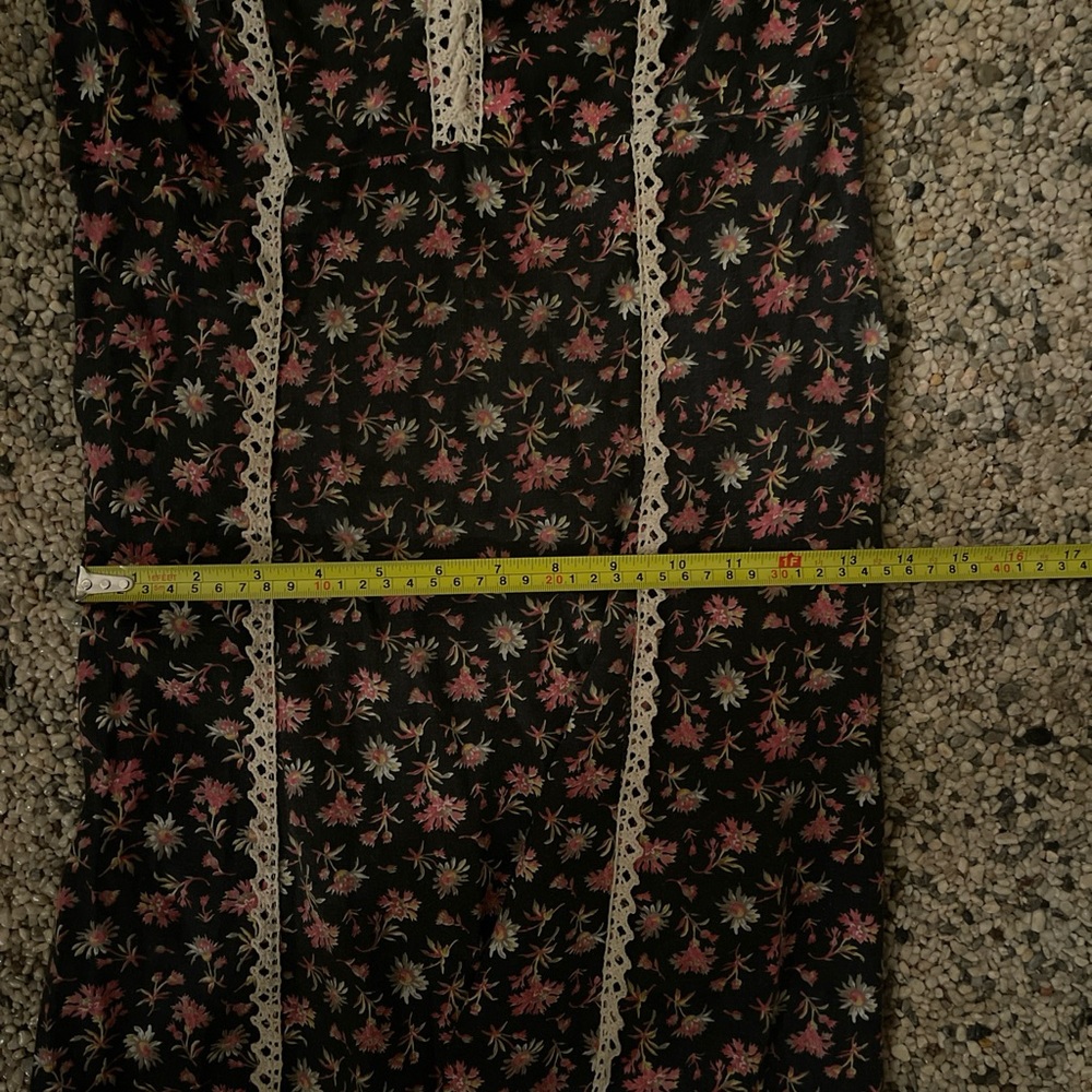 Vintage Dress Lace Up Floral Long Dress Zip Up Back Arm pit to arm pit 13-14”. - Picture 8 of 13